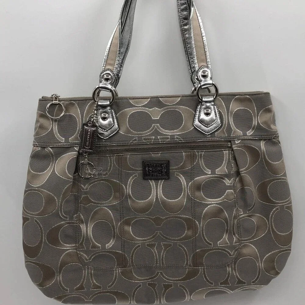 EUC Coach Poppy w/Clear Hangtag